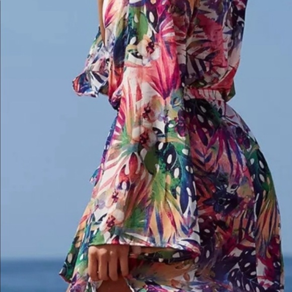 Colorful beach wrap - Picture 3 of 3